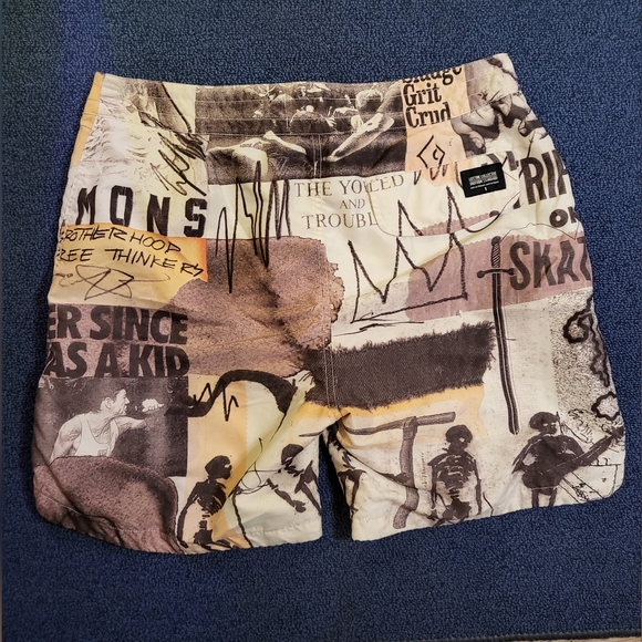 Mens shorts - Picture 3 of 4